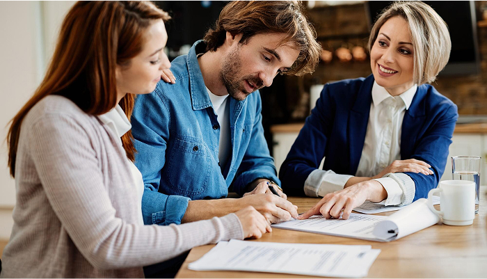 abogada gestionando nominas